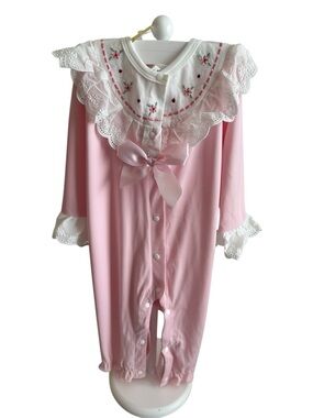SHEIN Pink Lace-Trim Floral Embroidered Baby Sleep Sack